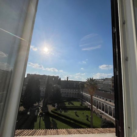 Camera X2 Con Magnifica Vista Sul Chiostro Di Michelangelo E Le Terme Di Diocleziano 로마 외부 사진