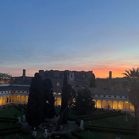 Camera X2 Con Magnifica Vista Sul Chiostro Di Michelangelo E Le Terme Di Diocleziano 로마 외부 사진