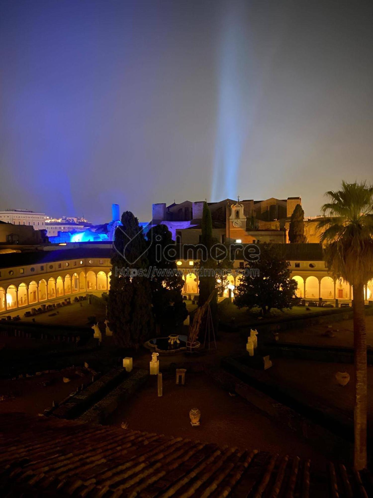 Camera X2 Con Magnifica Vista Sul Chiostro Di Michelangelo E Le Terme Di Diocleziano 로마 외부 사진